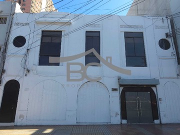 Local Comercial en arriendo mensual en Se arrienda local comercial en pleno centro. (154522), Antofagasta - 2 baños