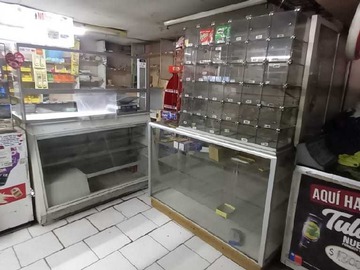 Casa en venta en Se vende casa con local comercial equipado (171805), Peñalolén - 2 dormitorios, 1 baño