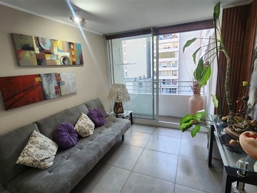 Departamento en venta en Carmen/Metro Santa Lucía, Santiago - 1 dormitorio, 1 baño
