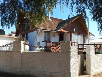 Casa en venta en Venta de Casa Soñada Dos Pisos, Gran Patio, Quincho, Bodega. - 4 dormitorios, 3 baños