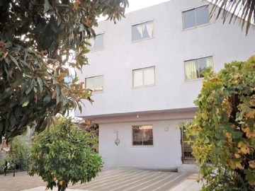 Oficina en venta en Alcalde Castillo Velazco / Pepe Vila, La Reina - 10 dormitorios, 9 baños