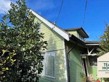 Casa en venta en Avenida Pedro Aguirre Cerda, Valdivia - 4 dormitorios, 2 baños