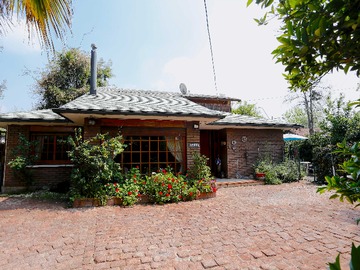Casa en venta en Espectacular Casa en Providencia (98703), Providencia - 5 dormitorios, 2 baños
