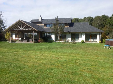 Casa en venta en En parcela con bosque y pradera (103168), Puerto Montt - 5 dormitorios, 5 baños