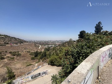 Terreno en venta en Gran Via al llegar a Sta Teresita, Vitacura