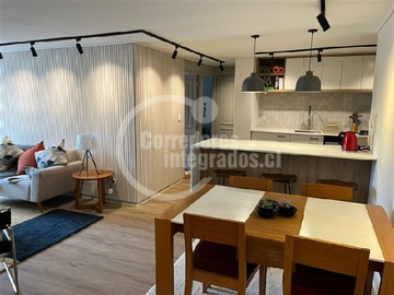 Departamento en arriendo mensual en Augusto Leguia Norte con Presidente Riesco, Las Condes - 2 dormitorios, 2 baños