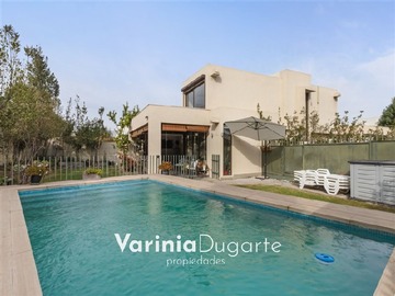 Venta / Casa / Colina