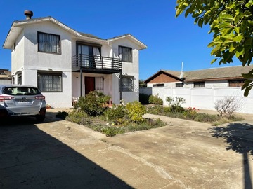 Casa en venta en El quisco, El Quisco - 6 dormitorios, 3 baños
