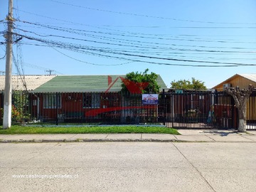 Casa en venta en Hermosa Casa de Un Piso, 4 Dormitorios, 2 Baños, Quilicura. - 4 dormitorios, 2 baños