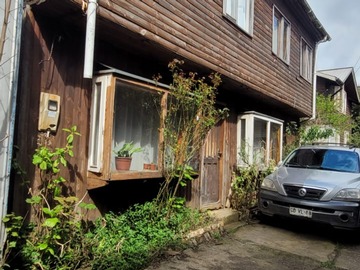 Casa en venta en Pasaje fernandez n°767, casa 6. Camilo henriquez, Valdivia - 6 dormitorios, 2 baños