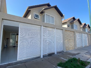 Casa en venta en Se vende casa 2 pisos con amplia terraza (171160), Maipú - 3 dormitorios, 3 baños