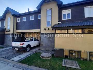 Casa en arriendo mensual en Hermosa casa en arriendo. Condominio cerrado!! (178059), Pucón - 3 dormitorios, 3 baños