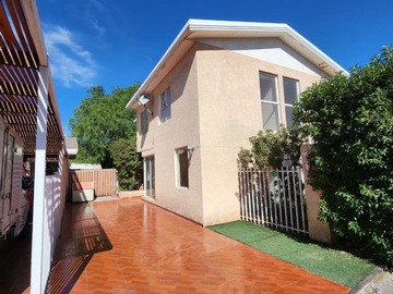 Casa en venta en los tamarugos, Calama - 5 dormitorios, 3 baños