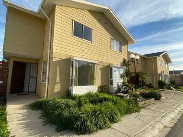 Casa en arriendo mensual en Sgto. Aldea 260, Limache - 3 dormitorios, 3 baños