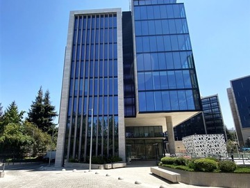 Oficina en arriendo mensual en Av. La Dehesa - Los Adobes, Lo Barnechea - 2 baños