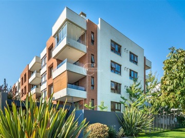 Departamento en venta en Av El Tranque / Los Cactus, Lo Barnechea - 3 dormitorios, 3 baños