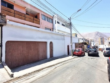 Casa en venta en Conjunto habitacional rey del mar, Iquique - 5 dormitorios, 3 baños