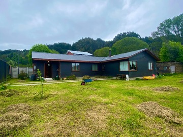 Casa en venta en Casa Con Dos Cabañas en Venta, Valdivia (168548), Valdivia - 3 dormitorios, 2 baños