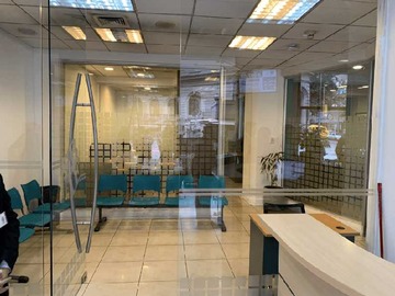 Oficina en arriendo mensual en Arriendo oficinas o local comercial centro (170208), Santiago - 4 baños
