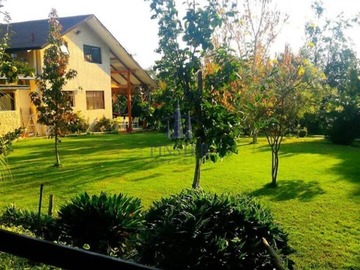 Casa en venta en Curacaví, Región Metropolitana de Santiago, Chile, Curacaví - 3 dormitorios, 3 baños