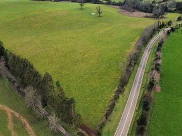 Terreno Agricola en venta en Campo de 31,8 ha a orilla de ruta asfaltada V-300 y a solo 9km de Fresia., Fresia