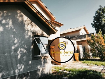 Venta / Casa / Colina