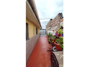 Casa en venta en Blas Vial 8315, La Cisterna - 5 dormitorios, 2 baños