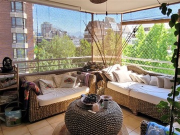 Departamento en venta en Pocuro, Providencia - 3 dormitorios, 3 baños