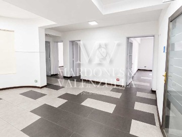 Oficina en venta en Oficina de 189 m2, con 6 amplios privados (169147), Santiago - 3 baños
