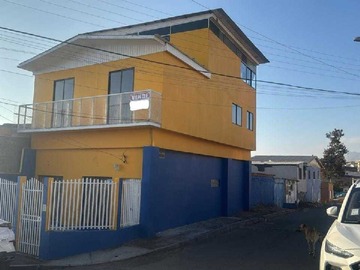 Casa en venta en Casa (115326), Antofagasta - 8 dormitorios, 3 baños