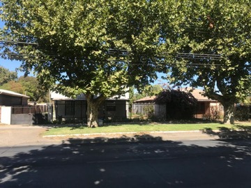 Casa en venta en Av. Luis Cruz Martínez - Samuel Pérez, Curicó - 2 dormitorios, 2 baños