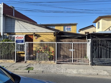 Casa en venta en Caribú con segunda transversal, Maipú - 5 dormitorios, 2 baños