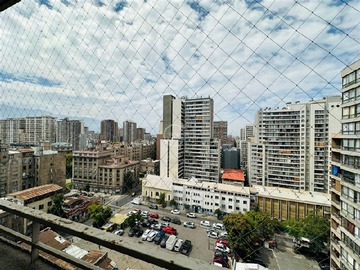 Departamento en venta en Tarapacá / Nataniel Cox, Santiago, Santiago - 3 dormitorios, 2 baños