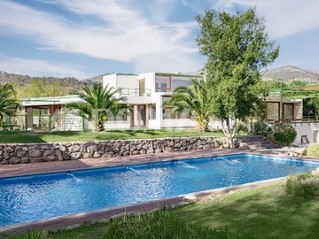 Venta / Casa / Colina