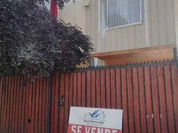 Casa en venta en Gran oportunidad (98132), Lampa - 4 dormitorios, 1 baño