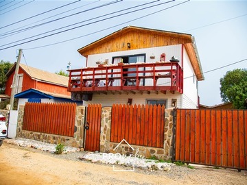 Casa en venta en Gabriela Mistral/ Puquén/ Los Molles, La Ligua - 4 dormitorios, 2 baños
