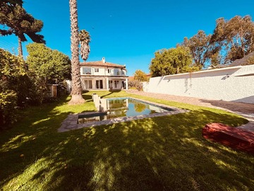 Casa en venta en Gran casa en barrio residencial consolidado (121333), Viña del Mar - 5 dormitorios, 6 baños