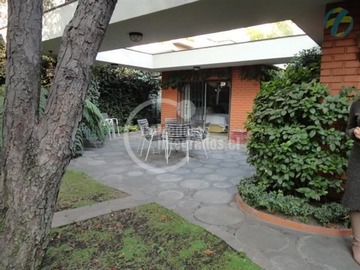Casa en venta en La niña - sanchez fontecilla, Las Condes - 5 dormitorios, 4 baños