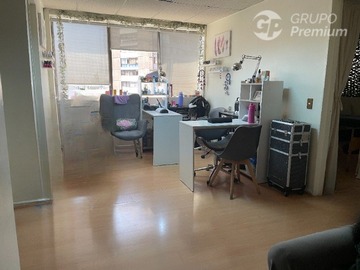 Oficina en venta en Pedro mariano 10, Providencia - 2 dormitorios, 2 baños
