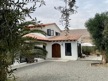 Casa en arriendo mensual en Arica, Valle de Azapa, Arica - 4 dormitorios, 3 baños