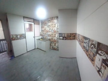 Departamento en venta en Avenida Las Torres 4670, Peñalolén, Región Metropolitana de Santiago 7910000, Chile, Peñalolén - 3 dormitorios, 1 baño
