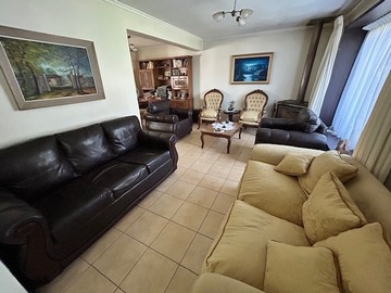 Casa en arriendo mensual en Comunidad Mario Montucci Condominio Cerrado, Talca - 4 dormitorios, 2 baños
