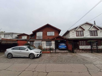 Casa en venta en Venta casa remodelada 5d villa aquelarre (68198), Temuco - 5 dormitorios, 3 baños