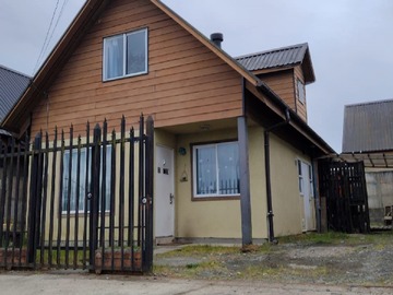 Casa en venta en Panitao Alto, Puerto Montt - 3 dormitorios, 2 baños