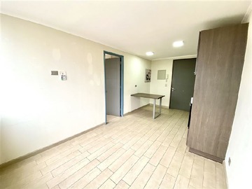Departamento en venta en Metro La Cisterna / Vicuña Mackenna / Julio Covarrubias, La Cisterna - 1 dormitorio, 1 baño