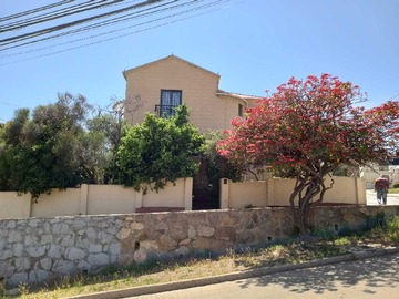 Casa en venta en Amplitud en la Quinta Región (175455), Viña del Mar - 6 dormitorios, 6 baños
