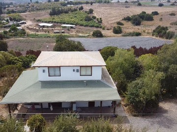 Parcela en venta en Parcela de 2 Hc con Casa Arboles Frutales Luz Electrica, Agua Apr - 4 dormitorios, 1 baño