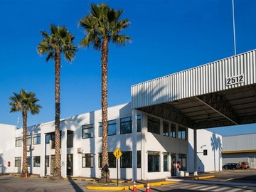 Bodega en arriendo mensual en Bodega con oficina 460,08 mt2 .-renca, Renca