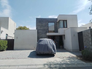 Casa en venta en Chamisero , Condominio con Jardín y Piscina (144359), Colina