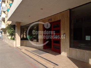 Departamento en venta en San Ignacio con Diego de Rosales, Santiago - 2 dormitorios, 2 baños